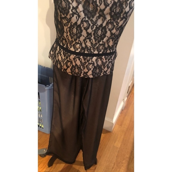 Ultra Dress Collection large black lace,nude lined button back sleeveless - Picture 9 of 10